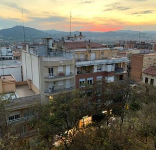 Habitación silenciosa y cómoda en Sant Feliu de Ll