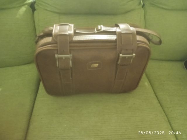 Maleta antigua de médico