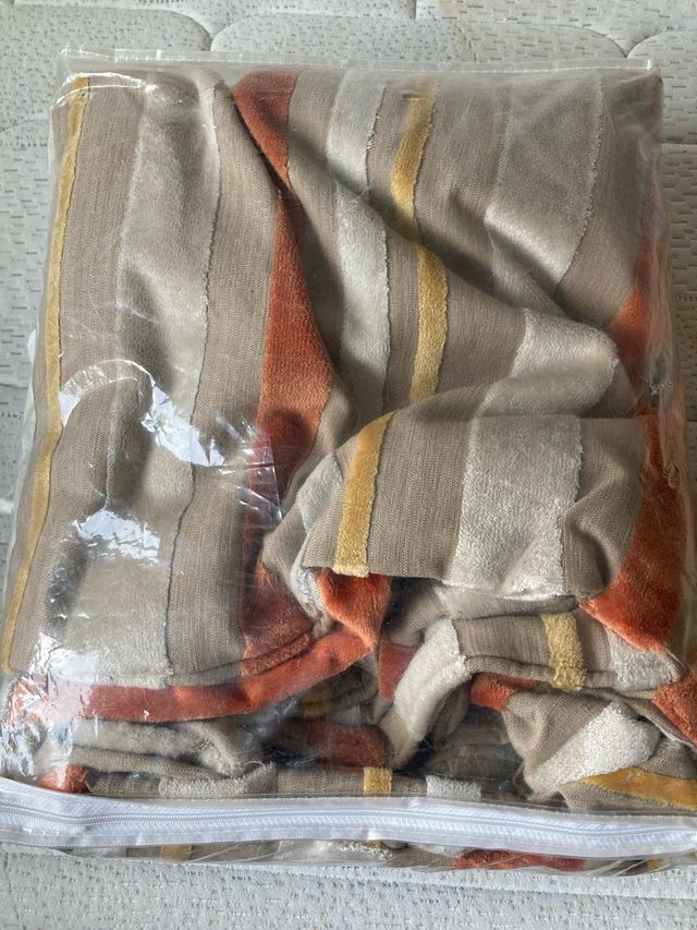 Funda sofá/cama y 3 cojines grandes