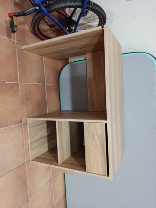 Mesa de escritorio moderna