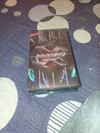 Películas VHS: Titanic, X-Men, Lina Morgan