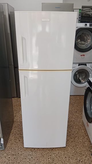 Nevera Electrolux con garantía