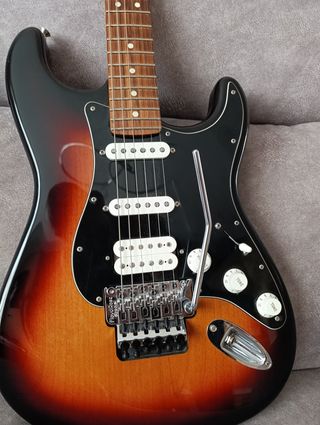 Guitarra Fender Player Stratocaster Sunburst