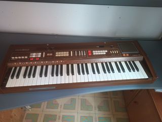 Teclado Casio Casiotone CT-701 Vintage