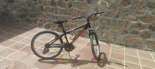 Bicicleta Conor 440 MTB 24 en buen estado.