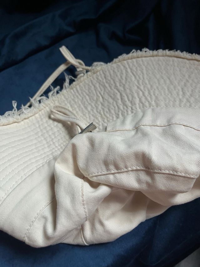 Gorra beige Jacquemus