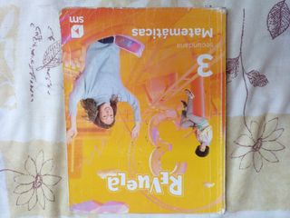 Libros de 3 Eso de IES RUSADIR