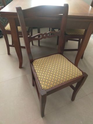 Tavolo legno massello con 4 sedie