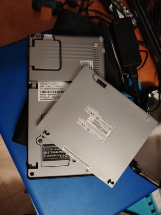 Tableta Asus XP Plata