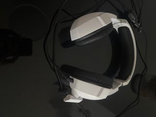 Auriculares con micrófono, con luces led