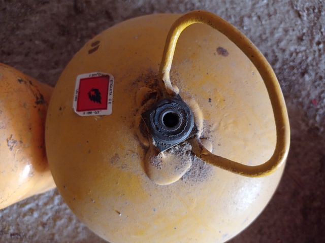 Lote 4 bombonas camping gas vacías 