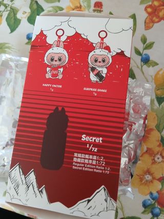 Labubu Coca-Cola Peluche