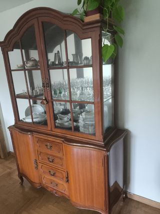 Vitrina antigua madera y cristal