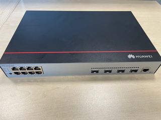 Switch Huawei S5735 8 porte GE + 4 SFP PoE+