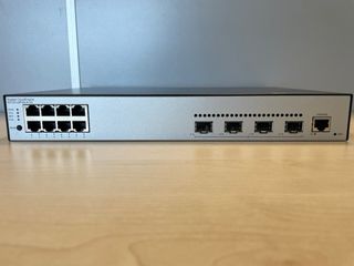 Switch Huawei S5735 8 porte GE + 4 SFP PoE+