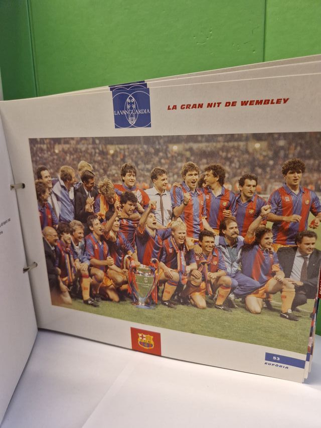 Album del Barça - Cent Anys in Blau i Gran, FOOTBALL