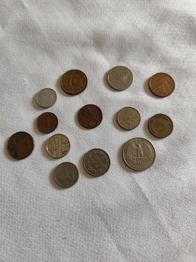 Monedas antiguas de varios países