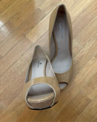 Tacones NUEVOS Gloria Ortiz Beige Talla 39