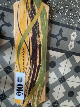 Longboard de bambú, resistente y flexible