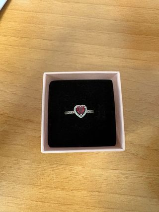 Anillo Pandora Corazón Rojo