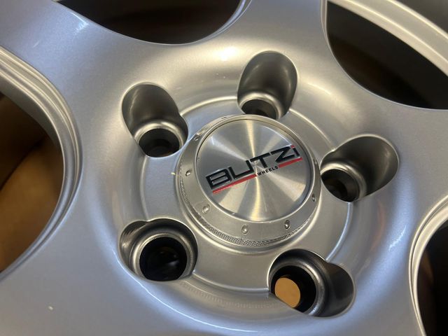 Llantas Butzi 5x112 Nuevas 17 x7 5x112 et42