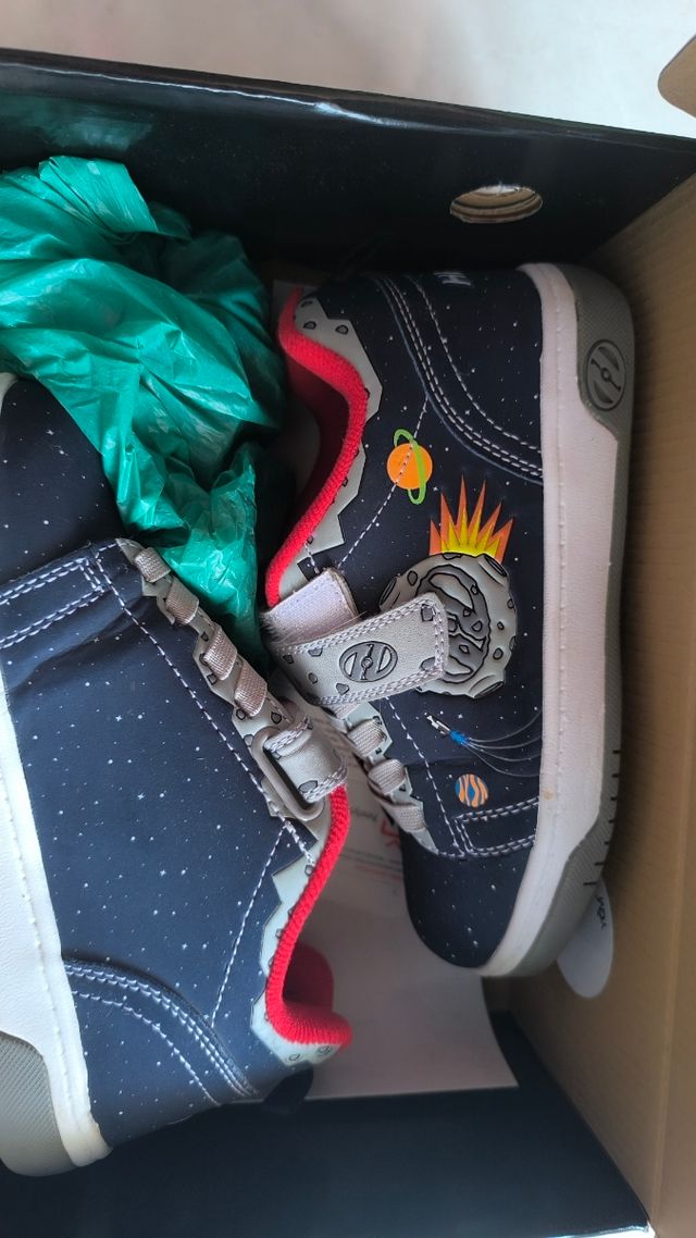 Tenis con ruedas desmontables