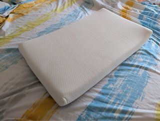 Mini cuna colecho + colchón Ecus Kids + sábana