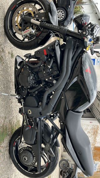 Triumph Street Triple 1050 - Perfecto Estado