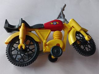 AIRGAMBOYS FIGURA Y MOTO AIRGAM