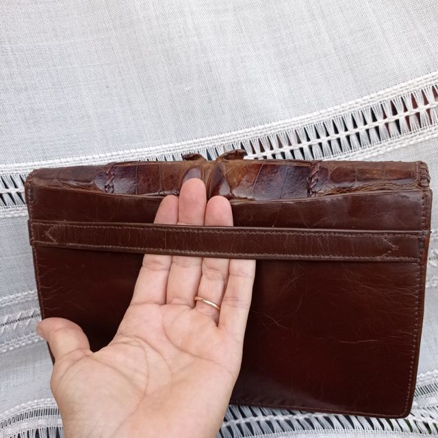 Borsa antica in pelle di coccodrillo marrone