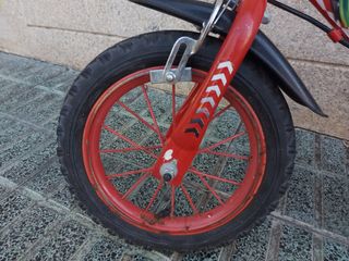 Bicicleta 14 pulgadas con pedales