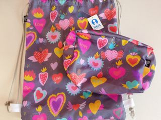 Conjunto Mochila y Neceser Item International