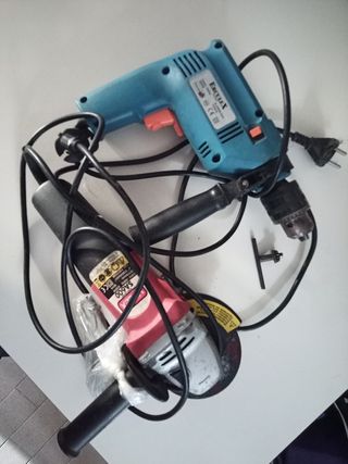 Trapano avvitatore tassellatore e Smerigliatrice