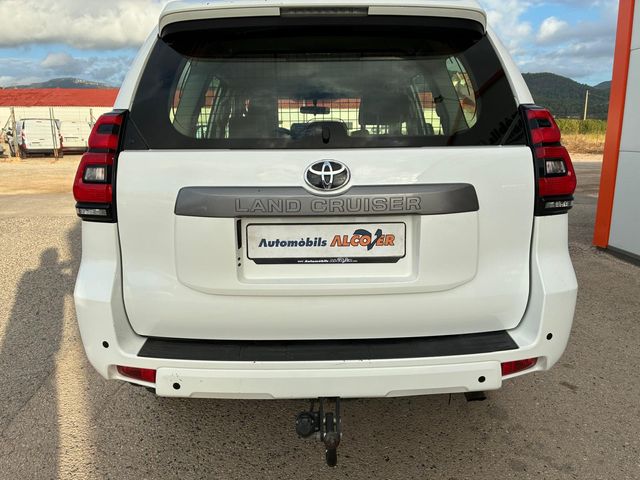 TOYOTA Land Cruiser 2.8 D4D GX