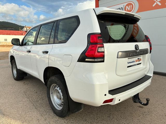 TOYOTA Land Cruiser 2.8 D4D GX