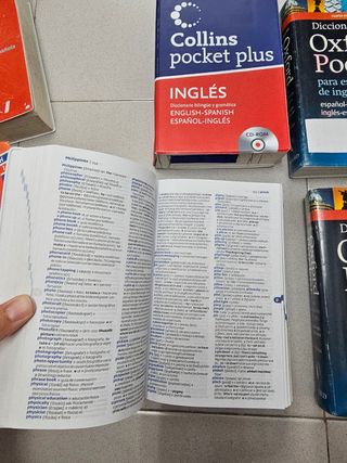 1 diccionario lengua española y 6 inglés- español