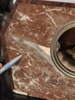 Reloj modernista antiguo