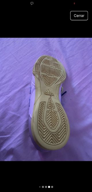 Zapatos de fútbol sala Adidas niño