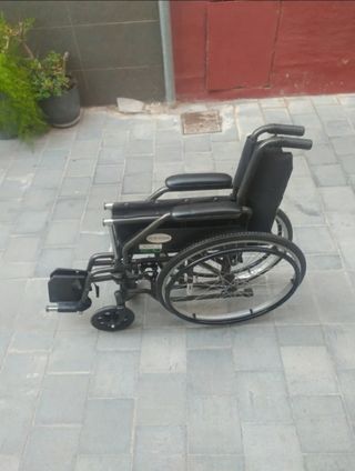 Silla de ruedas ancianos