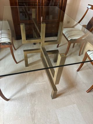 Mesa de comedor cristal y metal dorado