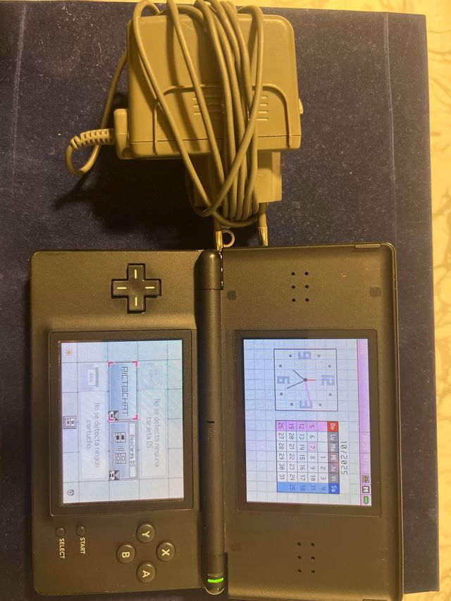 Pack Nintendo DS Negra + Juegos+ Cargador+ Fundas