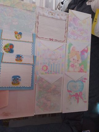 Conjuntos de cartas y sobres aromáticos 90s