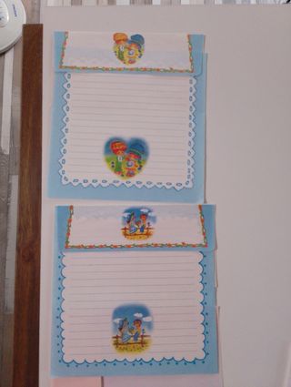 Conjuntos de cartas y sobres aromáticos 90s