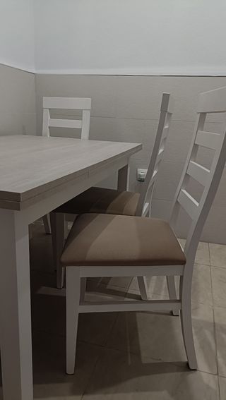 Mesa Comedor y Sillas