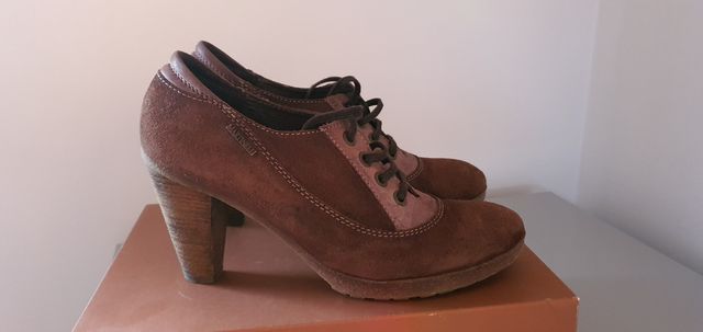 Zapatos de tacón Martinelli marrones