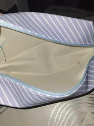 Estuche Stitch Azul Rayas