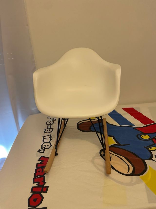 Silla Mecedora Infantil Nórdica Blanca