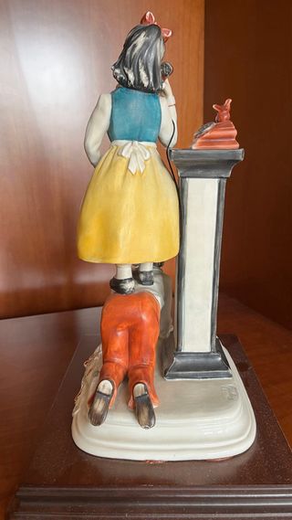 Figura Porcelana Meneghetti Capodimonte Italia