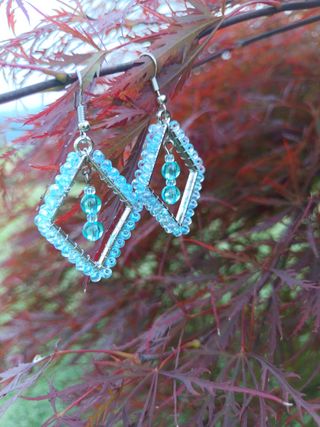 Orecchini perline vetro azzurro e argento