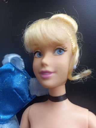 Muñeca Cenicienta Disney Store Barbie